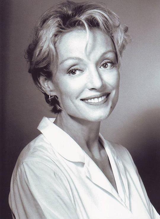 卡罗利娜·西奥尔 Caroline Sihol