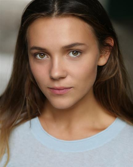 西诺薇·卡尔森 Synnove Karlsen