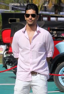 安加德·贝迪 Angad Bedi