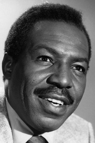 詹姆斯·麦金 James McEachin