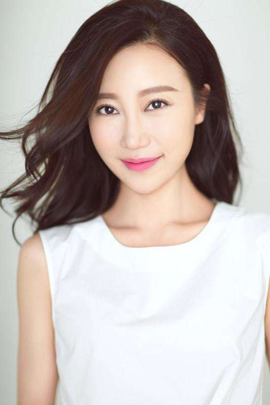 刘小倩 Xiaoqian Liu