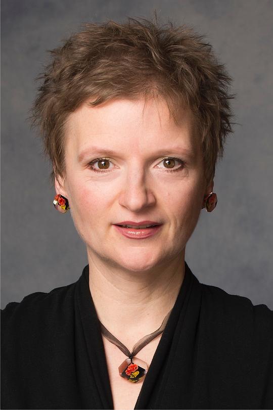 凯特·亨尼格 Kate Hennig