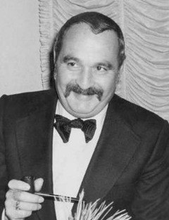 斯图尔特·罗森博格 Stuart Rosenberg