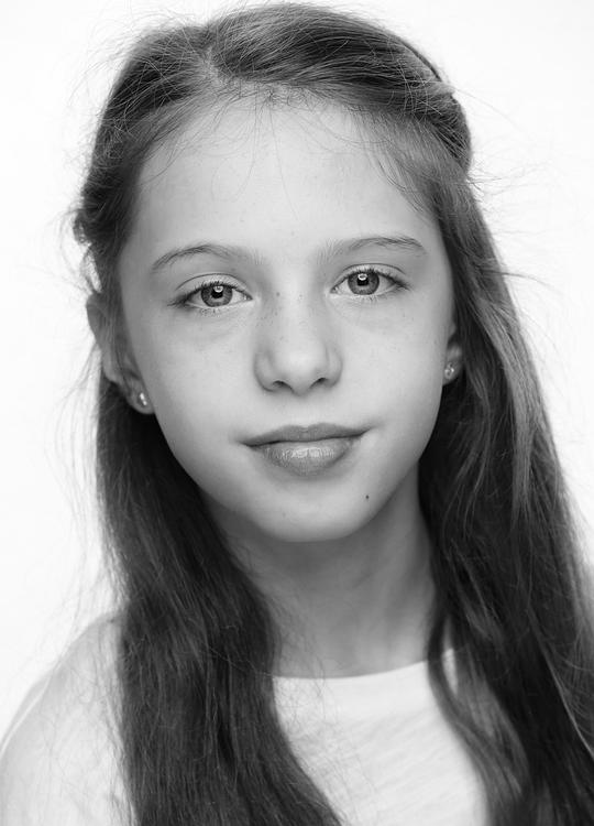米娅·法卡索夫斯佳 Mia Farkasovska