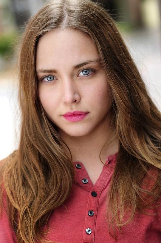 凯特·琼斯 Cate Jones