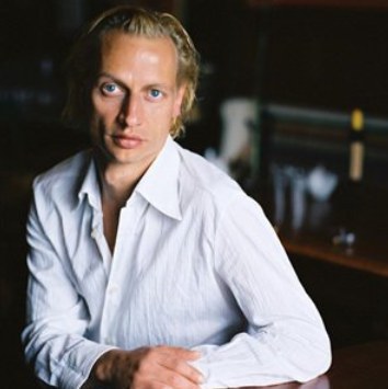 阿提拉·G·凯雷克斯 Attila G. Kerekes