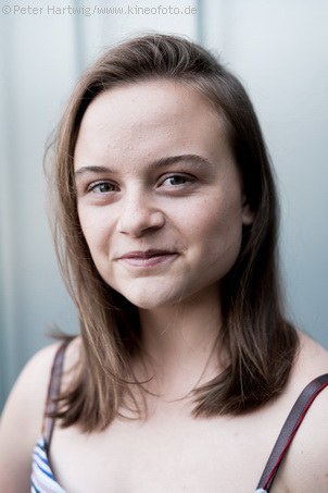 莱娜·乌泽多夫斯基 Lena Urzendowsky