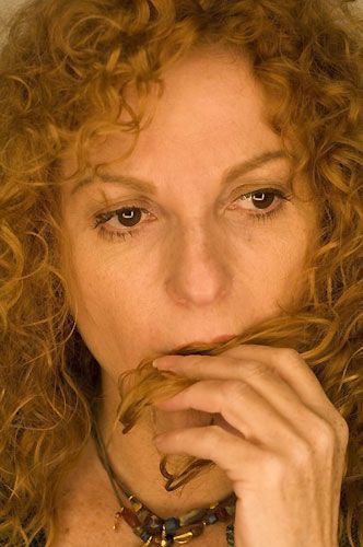 德尔亚·阿拉伯拉 Derya Alabora