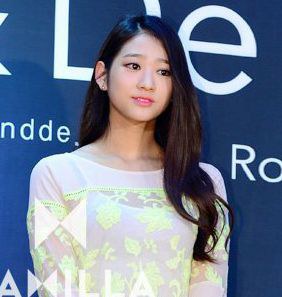 裴卢丽 Noo-Ri Bae