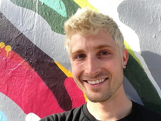 布林·希金斯 Bryn Higgins