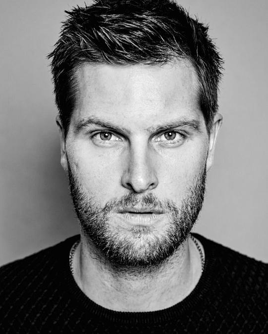 马特·伯恩斯 Matt Burns