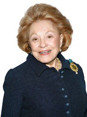 莉莲·亚当斯 Lillian Adams