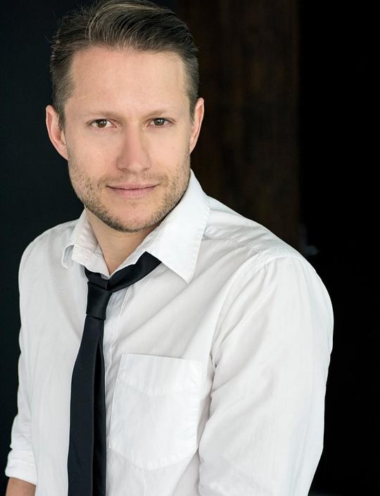 罗伯特·萨尔瓦多 Robert Salvador