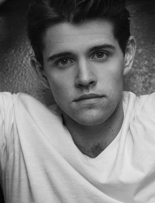 卡西·科特 Casey Cott