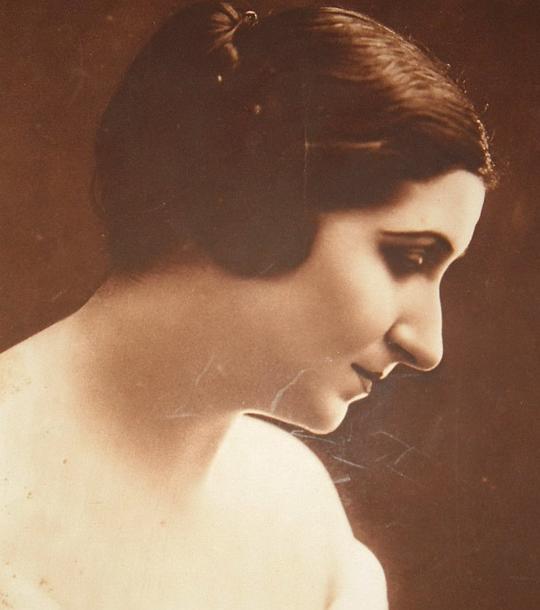 洛拉·布拉奇尼 Lola Braccini