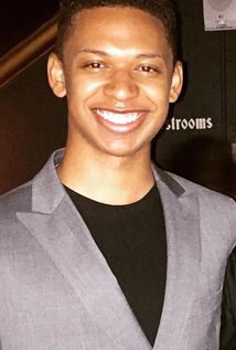 米迦·霍华德 Micah Howard
