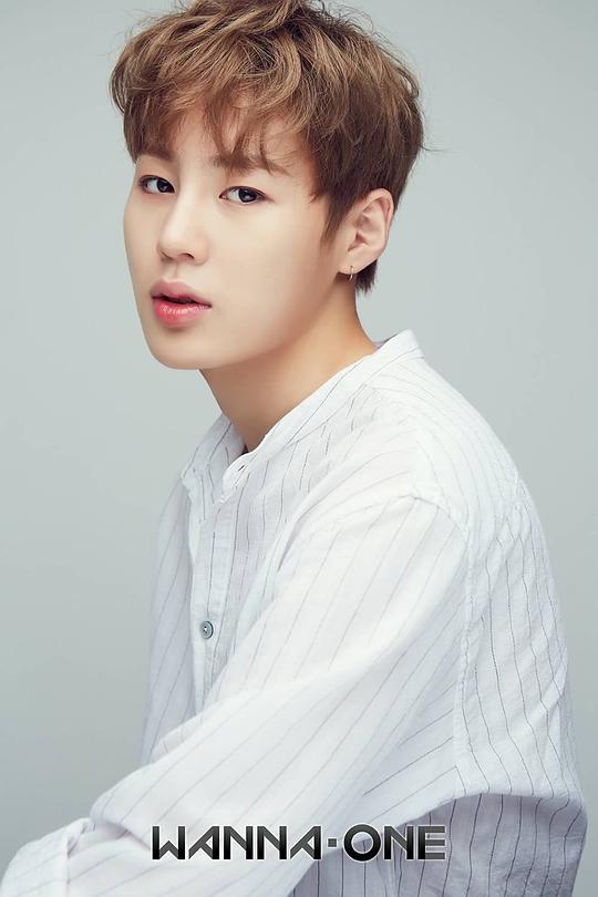河成云 Sung-Woon Ha