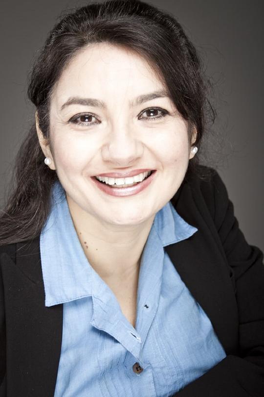 泽诺比娅·谢罗夫 Zenobia Shroff