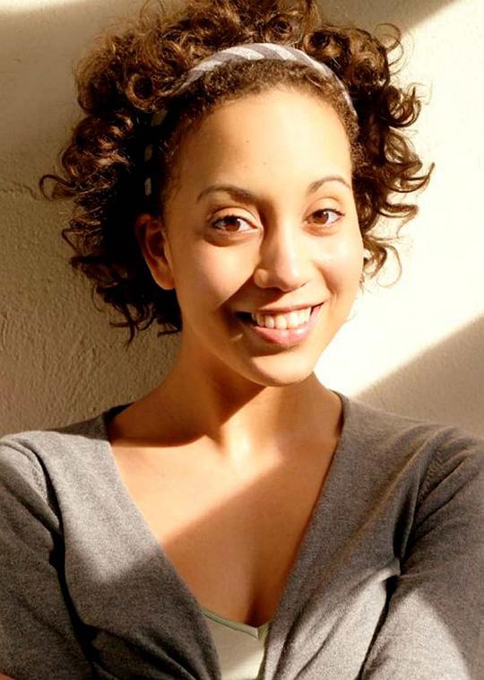拉里萨·布赖德巴赫 Larissa Breidbach
