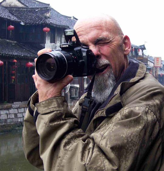 托马斯·E·桑德斯 Thomas E. Sanders