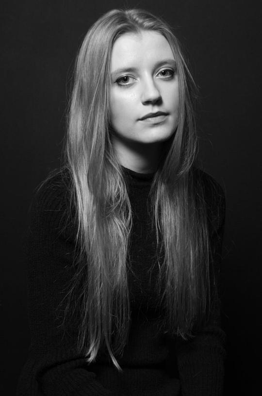 波佩·李·弗里尔 Poppy Lee Friar