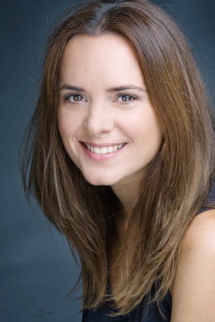 伊娃·桑托拉丽亚 Eva Santolaria