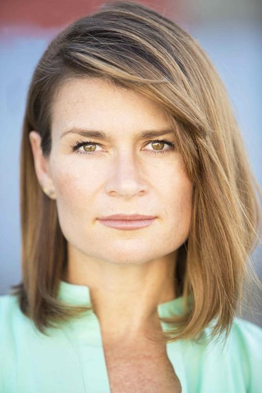 卡丽·拉扎 Carrie Lazar