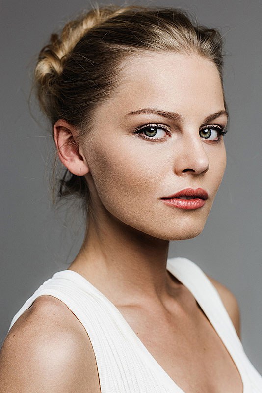 安娜斯塔西娅·斯泰思科 Anastasiya Stezhko