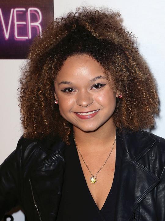 蕾切尔·克劳 Rachel Crow