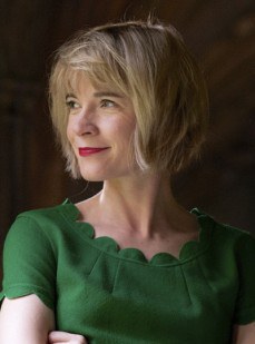 露西·沃斯利 Lucy Worsley