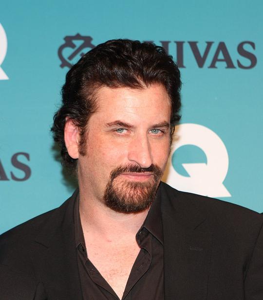 拉黑·休姆 Lachy Hulme