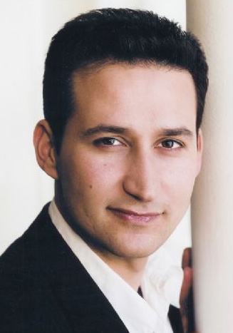 雷欧·巴奈扎 Raoul Bhaneja