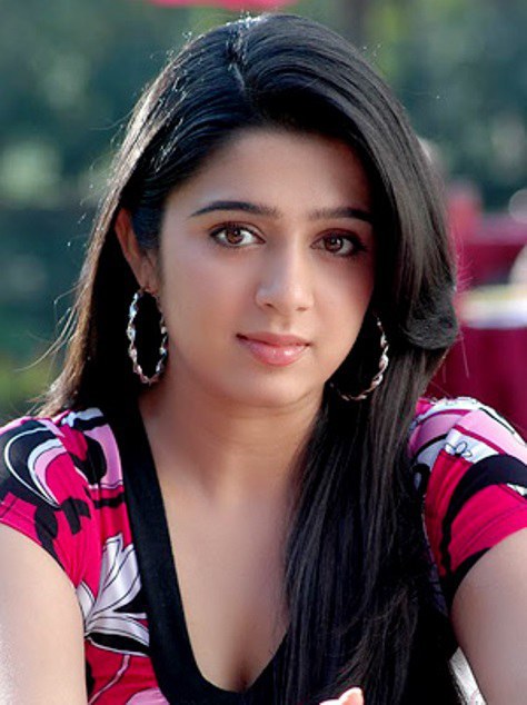 查米·卡尔 Charmy Kaur