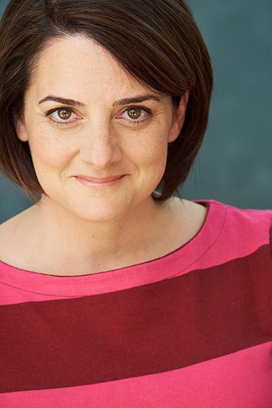 卡梅拉·莱利 Carmella Riley