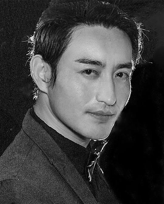 李鹏飞 Peng-Fei Li