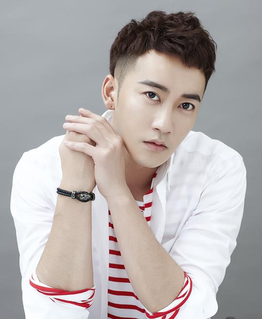 毛方圆 Fangyuan Mao