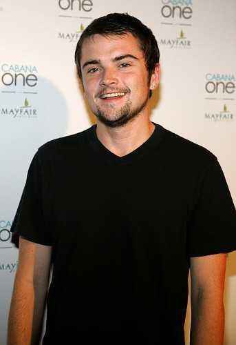 罗伯特·伊勒 Robert Iler