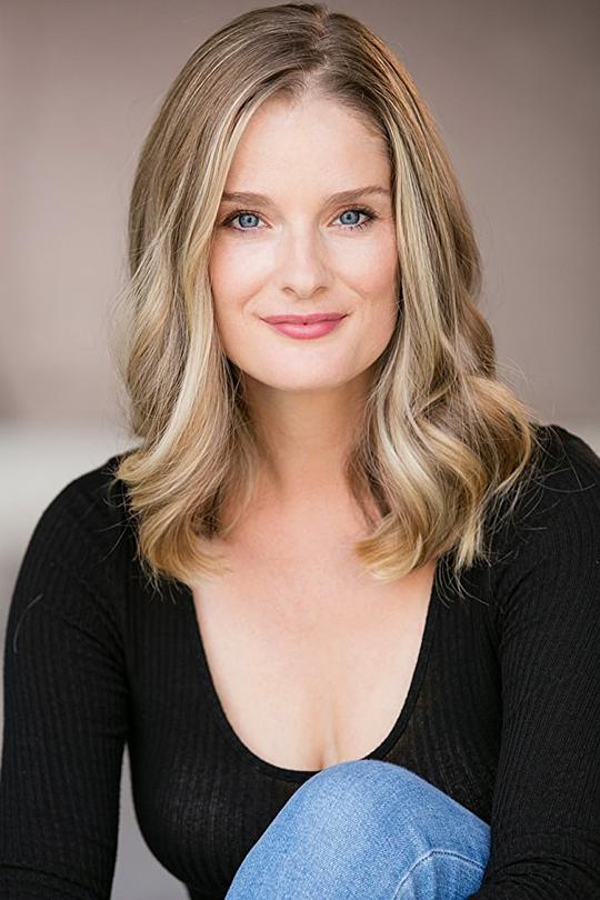 伊莉莎白·桑迪 Elizabeth Sandy