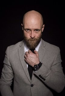 尼古拉斯·阿隆 Nicholas Aaron