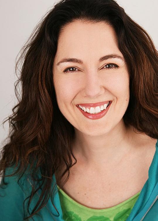 胡安娜·布斯彻 Julianne Buescher