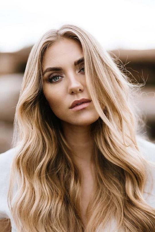 杰西卡·西博思 Jessica Sipos