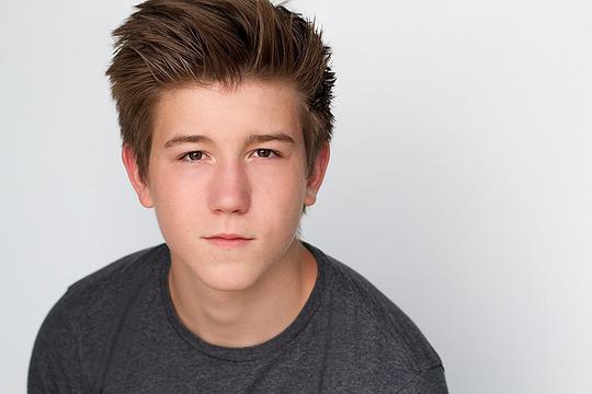 索耶·努涅斯 Sawyer Nunes