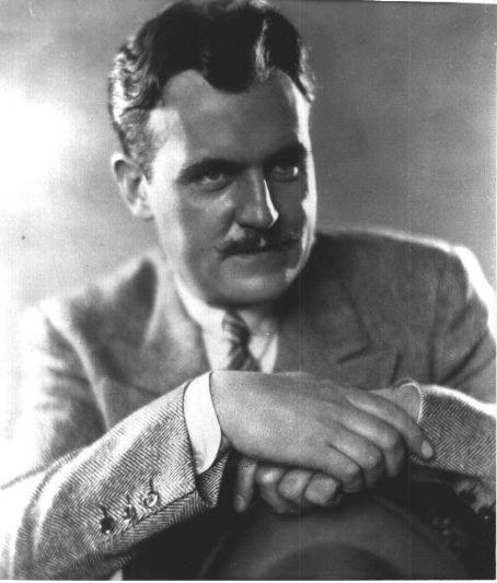 沃尔特·麦克格莱尔 Walter McGrail