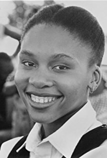 蕾乐蒂·库马洛 Leleti Khumalo
