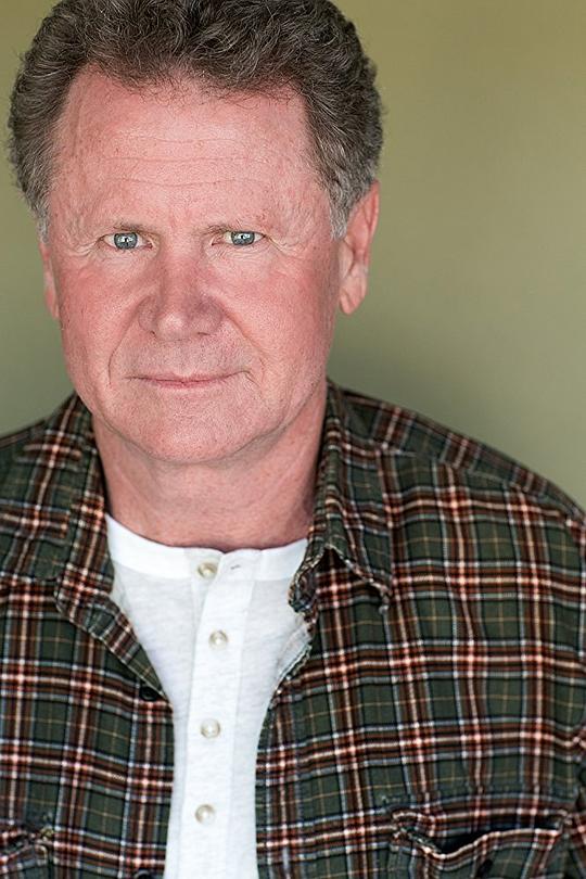 罗伯特·皮尔斯 Robert Pierce