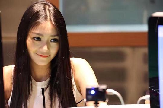 关嘉敏 Carman Kwan