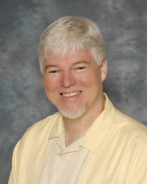 金·加姆洛德 James Kammerud