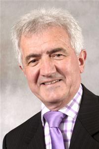 内维尔·菲利普斯 Neville Phillips