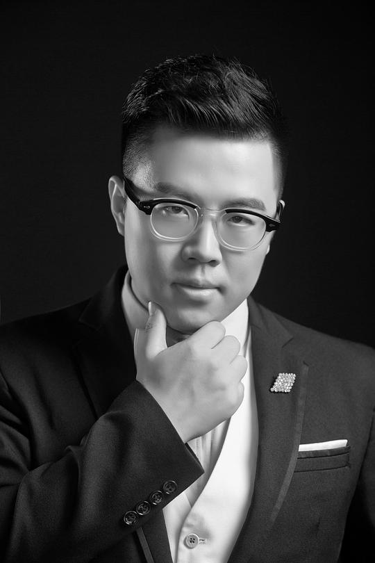 张显 Xian Zhang