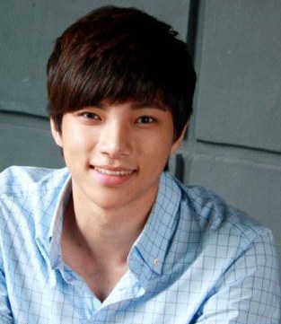 吴承允 Oh Seung-yoon